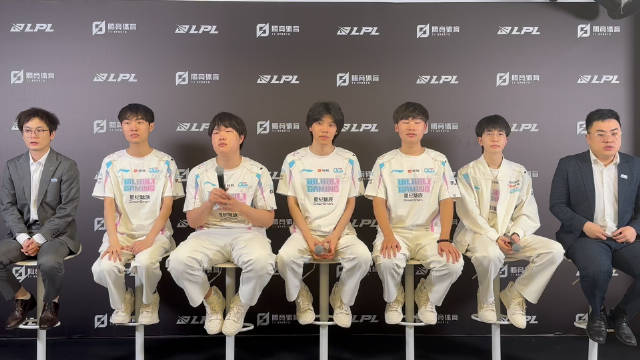 ELK直言自己躺赢!BLG赛后群访ELK:后面两局躺赢