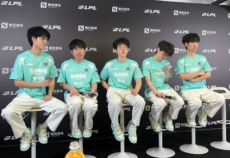 LNG赛后群访 GALA:回到榜首希望我们打哪一队都正常打,做好自己