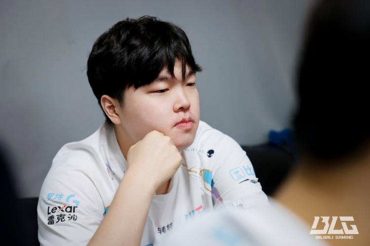 BLG分享交手NIP赛后返图:好好调整,面向前方?