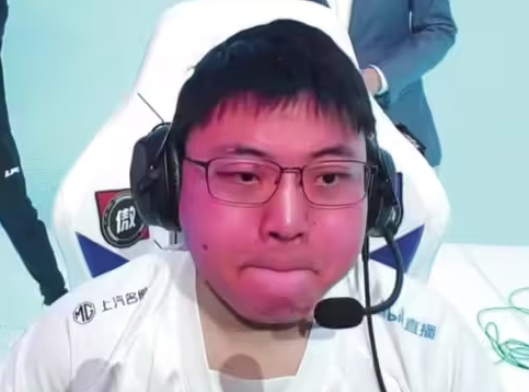 太惨了~Uzi透露工作内幕:这个月差点拿不到工资!