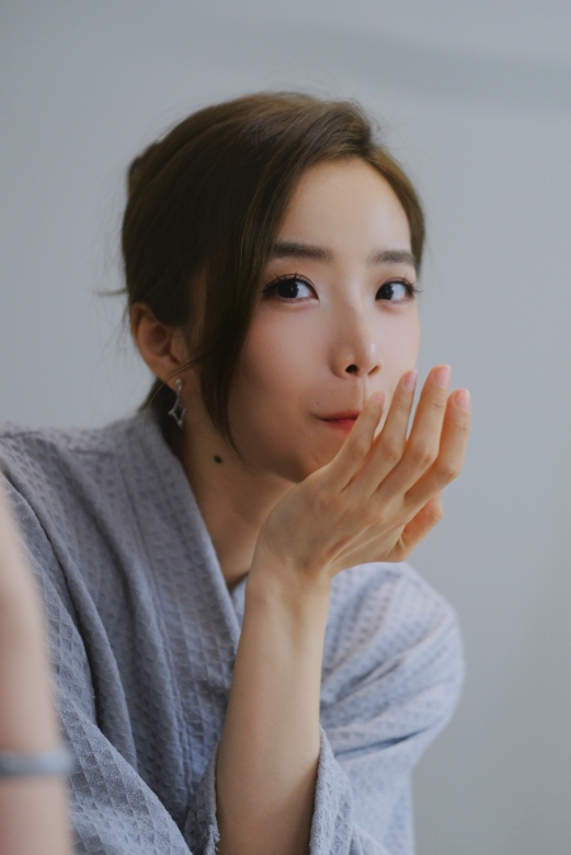 陪陪老婆呀管哥!主持余霜吐槽:看他一早上就在打游戏