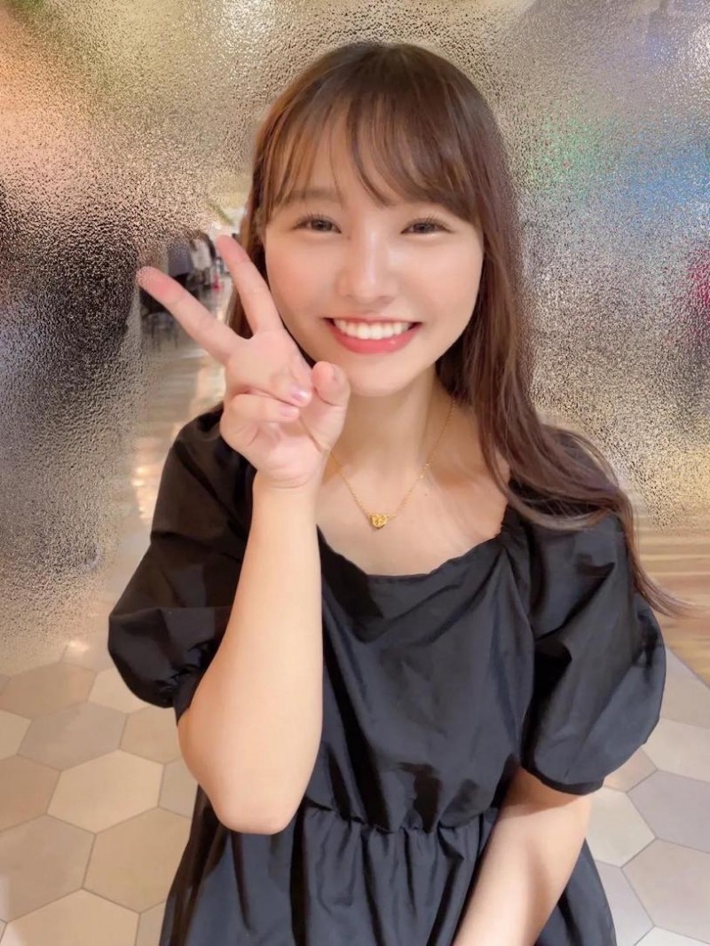 18岁NMB48正妹「泳装解禁」,粉丝直呼:柚子长大了!