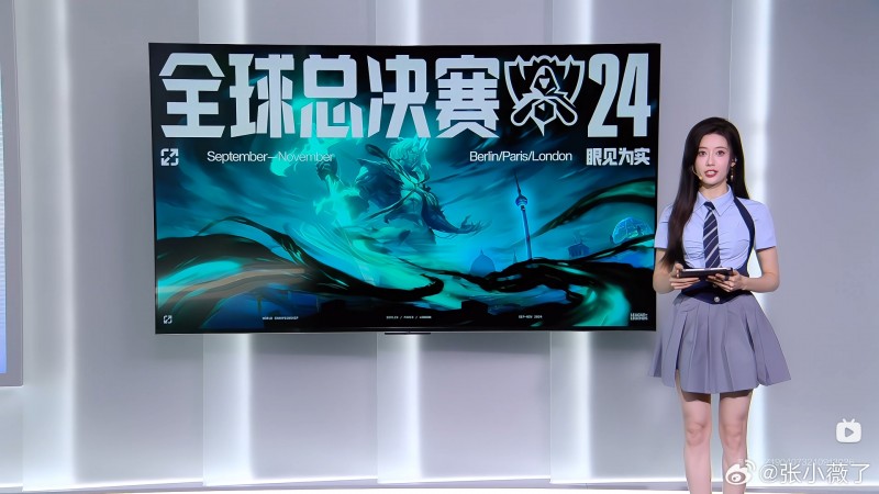 好看捏!张小薇晒照 拉美学院风套装 渐变百褶裙依旧凸显身材