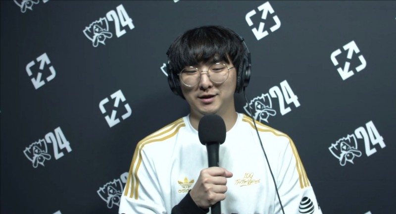 River:Maple说他们跟LPL打训练赛都赢了 但是我看了比赛 他们很弱