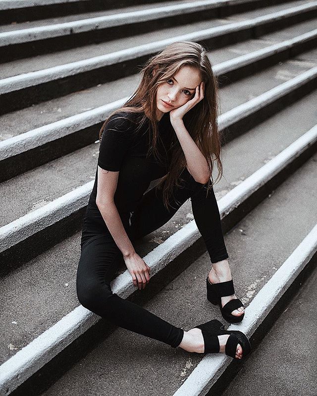 渴望关爱!稚嫩异国美少女《jess.jjohn》