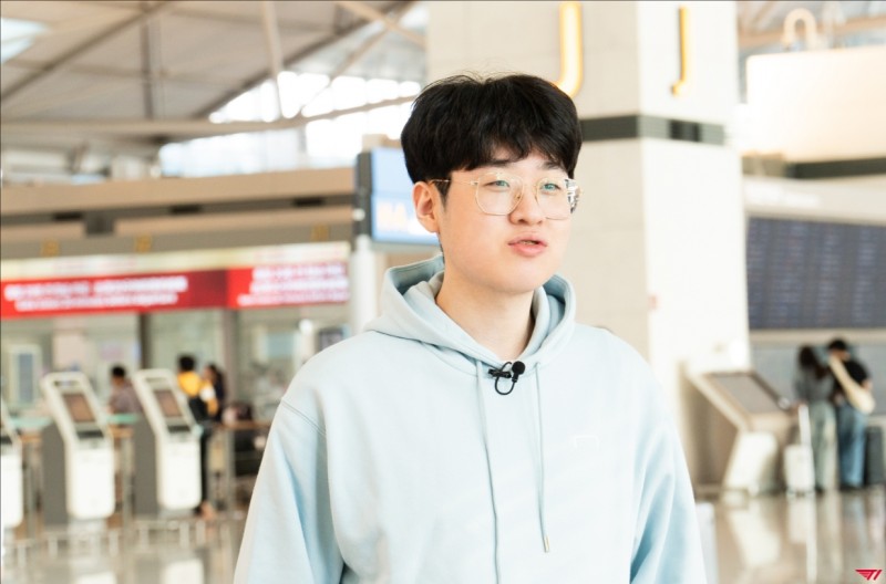 Zeus:Wei选手加入BLG之后,他很擅长帮助己队上单或者gank上路