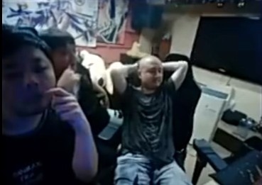 德云色:有点爆,G2闹麻了2-1又不是夺冠了,还不一定出线呢!