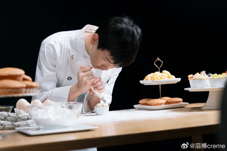 TES.creme分享照片:不管操作什么,我都是认真的!