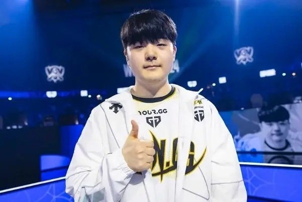 Canyon:没因为长时间休息受到影响;比起外部因素 FLY准备得很好