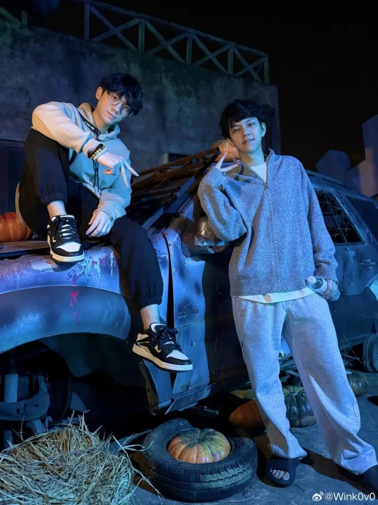 Wink分享跟YSKM的合照:先来一张,名为《父与子》佳作