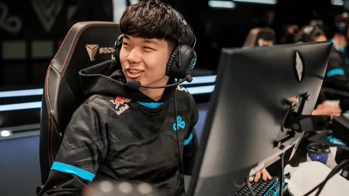 外媒爆料:FLY在S赛后曾想让Bwipo转教练,签Jojopyun打上单