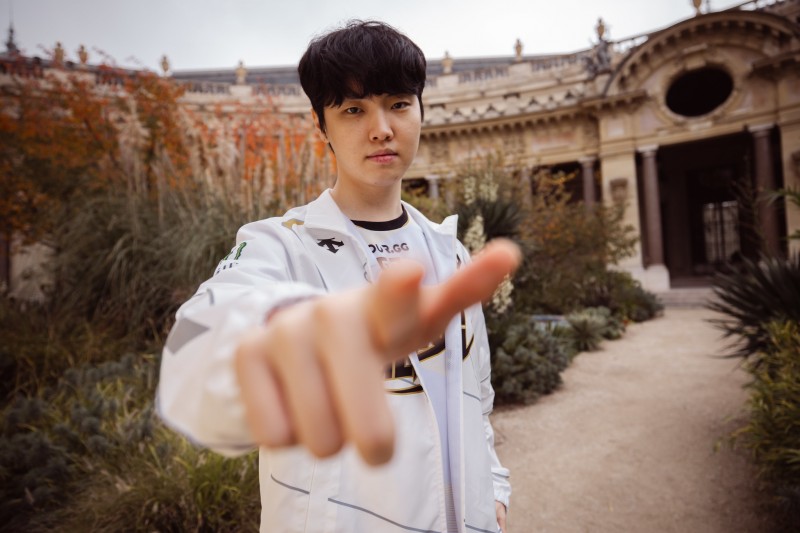 回顾此前Chovy采访谈"是否会去LPL":害怕不适应环境,但有可能!