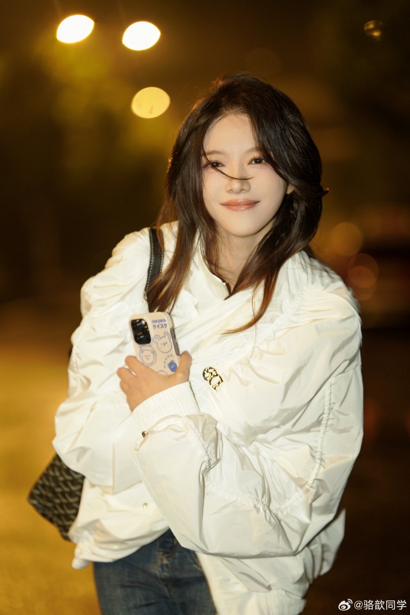 是心动的感觉!骆歆晒照:这该死的天气…建议你也和我一样多穿一件