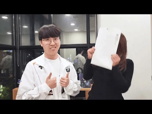 Kiin:选择GEN没什么特别原因,对我很好且不需要花很多时间去适应