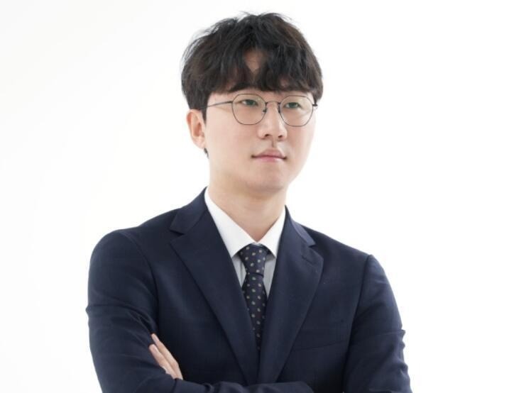 多少年薪啊?爆料人:9点多JDG教练定下来了Daeny