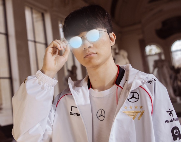 拳头皮肤负责人:去年拒绝Faker做阿狸冠军皮肤,但他真的很想要