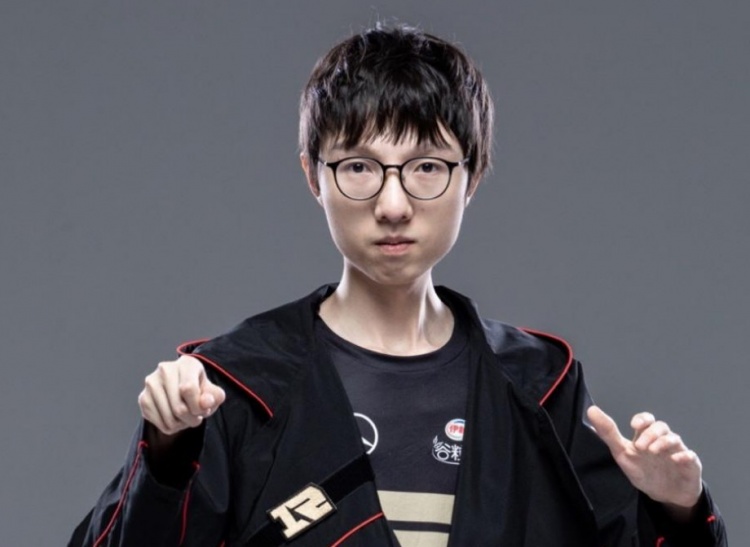 mlxg谈RNG还款:联盟只管以前选手时欠的钱,不会管我的!