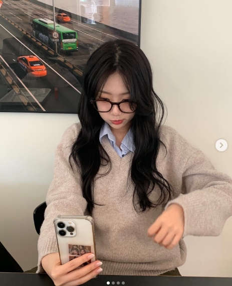 LCK美女主持近照:这满满的青春活力~