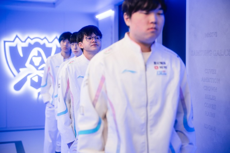 没道理的!Knight:Bin在游戏中一直在喊“杀Xun!杀Xun!”