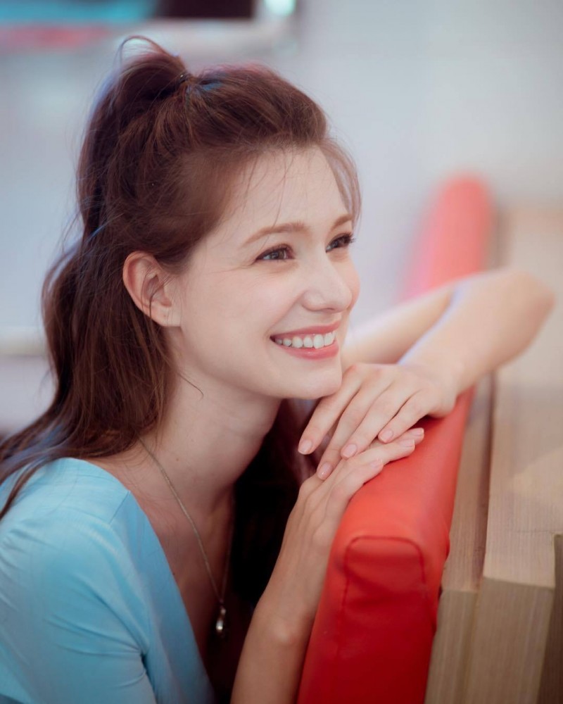 真仙女下凡!四国混血美女《Anastasia Cebulska》梦幻颜值惊呆网友!