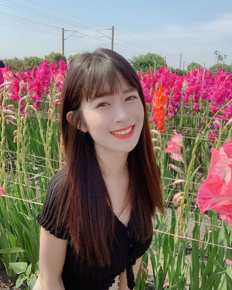 甜美小清新「颜宜安」灿烂笑容好迷人还是个「神隐少女」!