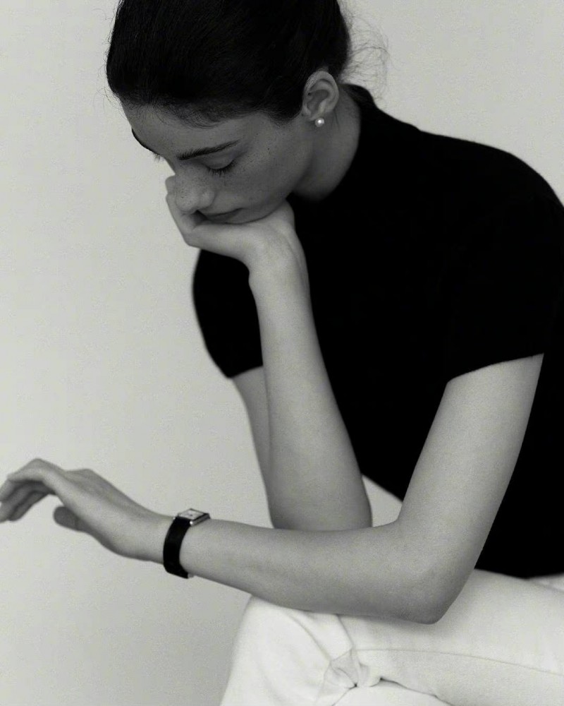 OUNCE 2022 Fall Lookbook,小姐姐真好看,格鲁吉亚的模特 Salome 