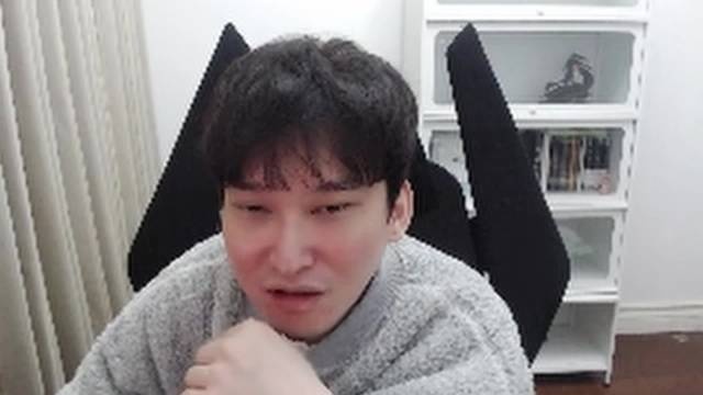 白色月牙:LPL一直缺中单Knight永远是独一档 国产教练舆论太差了