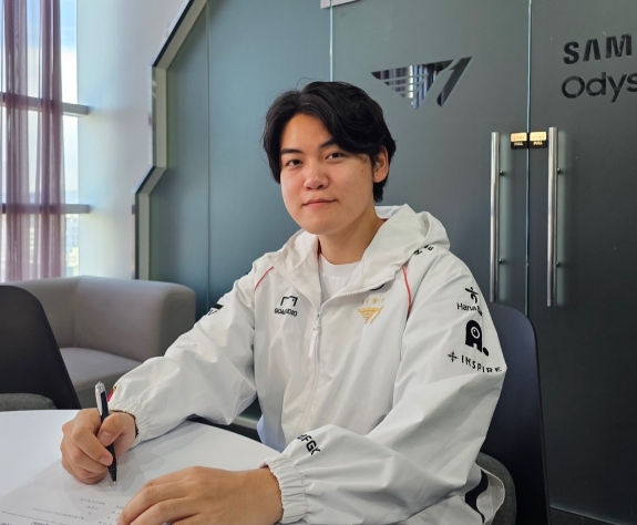 小吕布回归首发有望!T1官方频道简介更新:正式变为6人阵容 Guma在列