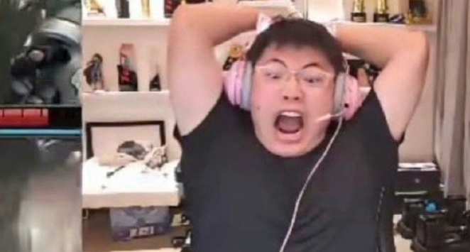 真的要发狂!Uzi化身铁血狂小狗 韩服怒上1000分:我是炮王!不够我还要上~