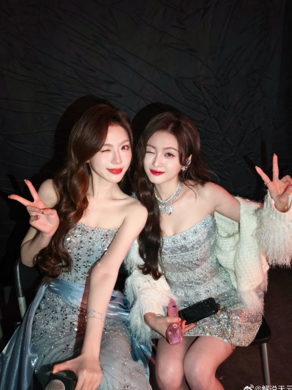 这是我的暗恋对象~解说天云晒照:明眸皓齿 微微一笑很倾城