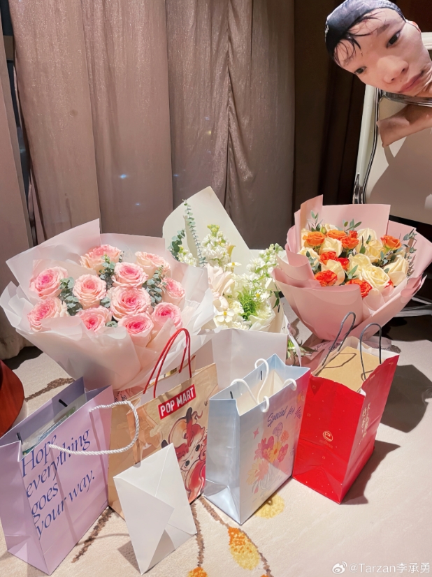 Tarzan赛后更博:给大家看了有点可惜的竞技力☹️回去会好好复盘调整