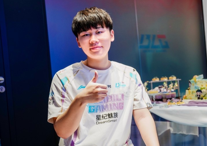 Wei更博:很感谢大家今天的支持,后面的比赛加油!