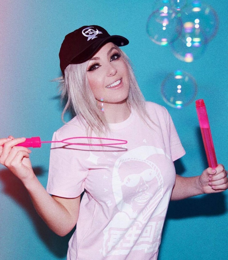 OP撑爆萤幕!气质满点御姐《Jessica Nigri》各种角色完美还原!