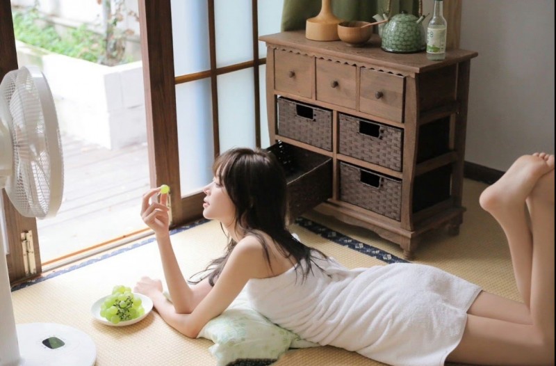 主持骆歆深夜诉苦:我现在做啥事情都要四处求人 被问原因却称不方便透露!