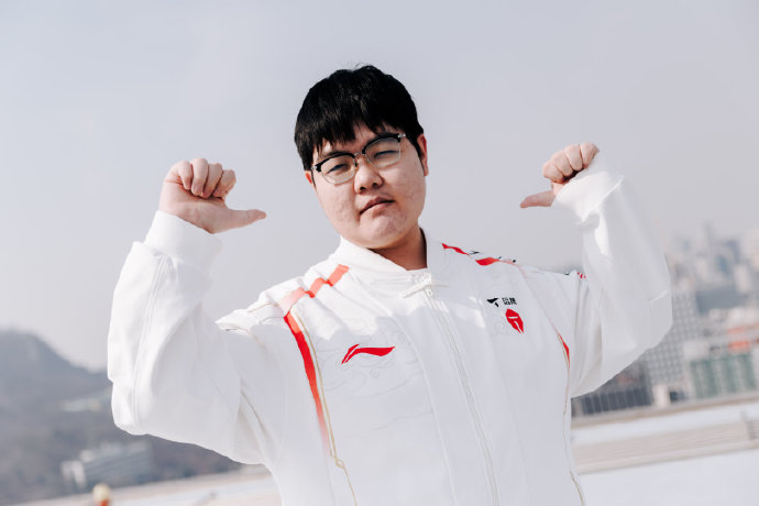 LPL发布TES拍摄返图:破竹之势贯长虹,战火更燃,搏至新章