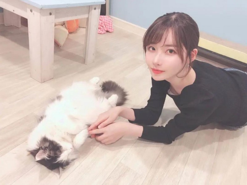 深田咏美：人造人的她制造出了她的人造人