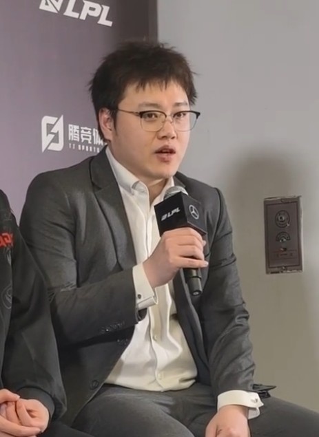 花钱建主场总得享受享受吧！JDG教练：主场优势肯定是有的