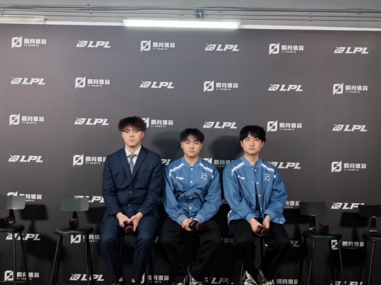 TT赛后群访 教练：资源团的开团以及分带问题 要针对性复盘