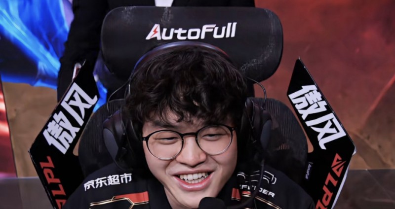 上场C累了,今天隐身?Xun关键远古龙被抢,对位被Kanavi表现碾压!