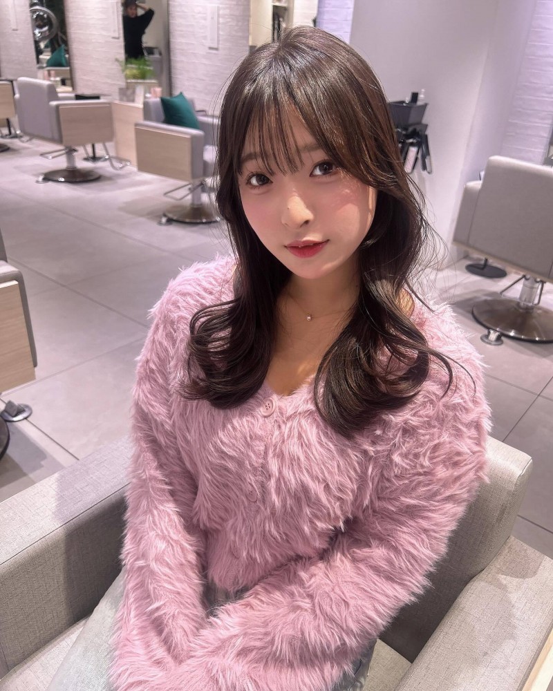 【深夜女孩】不寻常的比例!写真超新星「沢美沙树」