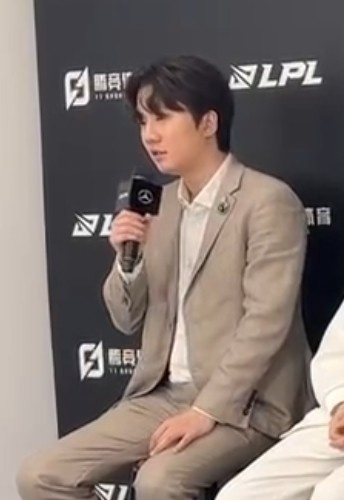 管理层来做用了!丹尼教练:管理层也在照顾选手的状态问题