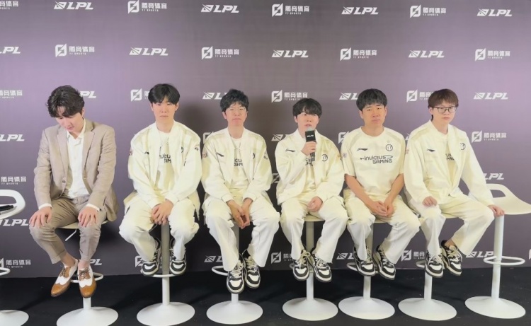 iG赛后群访 Meiko：Rookie能坚持到一千场也是很厉害的选手