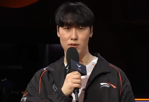 Zeka:自己的塞拉斯最强,感谢Delight选手帮我赢了对线