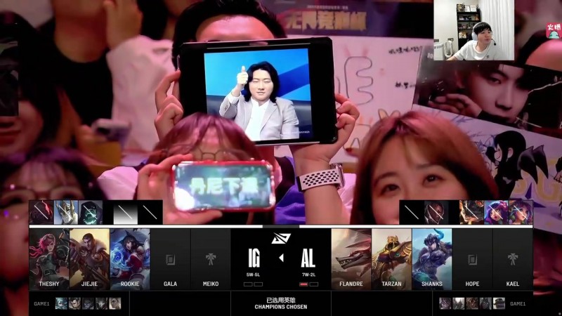 Letme看观众举牌“丹尼下课”怒了：下课你上？看得明白游戏吗？