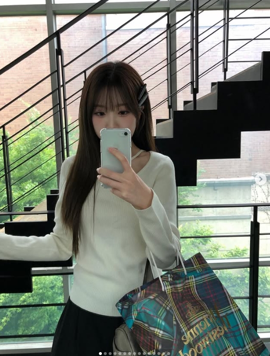 LCK女主持晒照:快乐工作、玩耍、快乐结束的五月日常合集♡