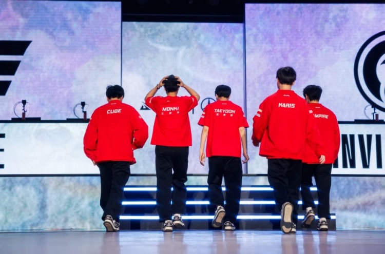 WE官方发文:赛季暂歇,但磨砺不止;第三赛段,我们再见!