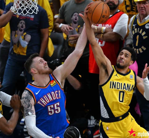 大发体育-出战成疑!哈利伯顿总决赛抢七出场概率50%,大发助力你的致富之路!