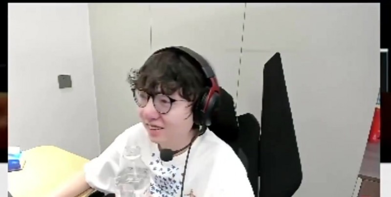 没有压力！MLXG:你把我人卖了看能还得起2500不，250万的话就压力很大