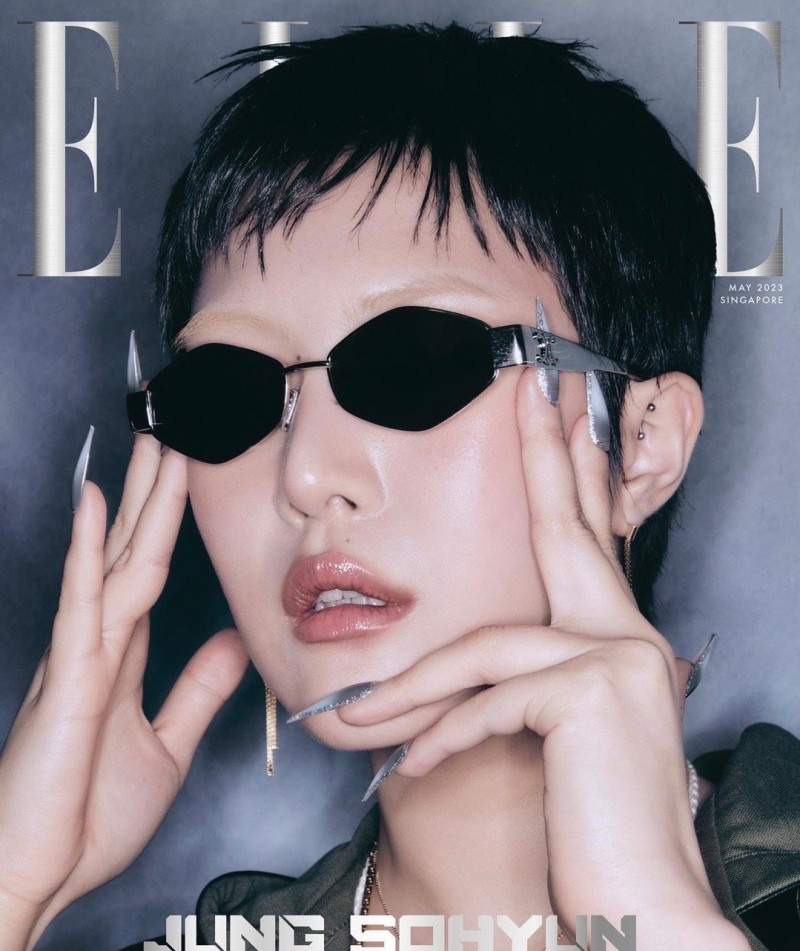 ELLE Singapore May 2023 ,CELINE 专题刊💛🖤💛