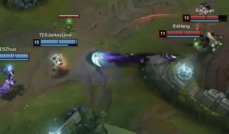 😂把自己钩进去了!JKL点赞EZ名场面,是Hang的锤石钩的JKL!